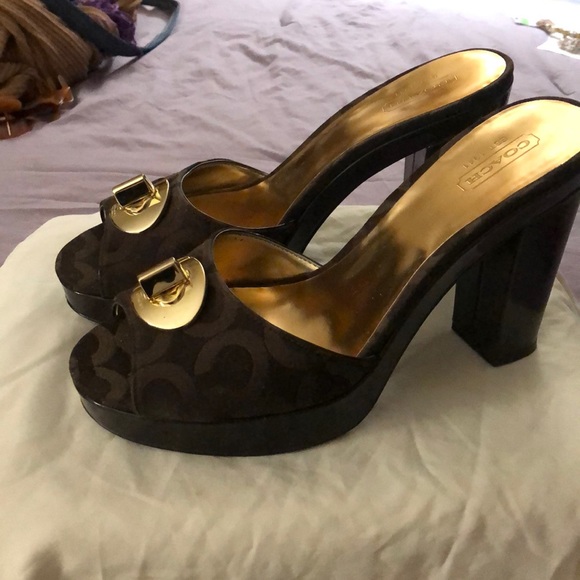 Open toe heels in brown! - Picture 3 of 4